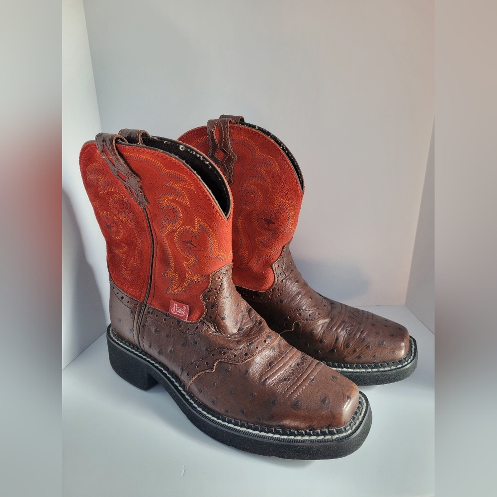 Justin ladies gypsy casual boot - size 6B